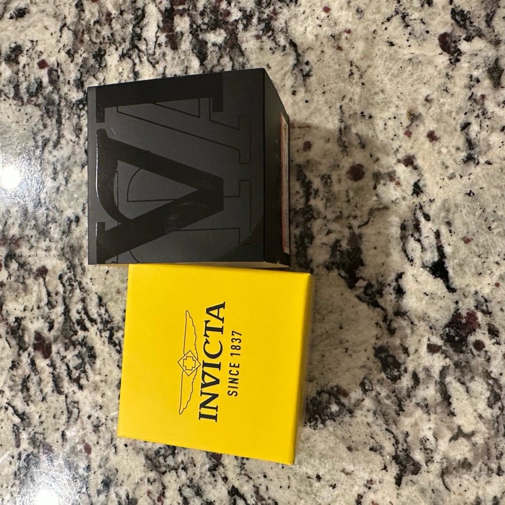 Invicta Gold Rectangular Face Watch - Picture 3 of 3